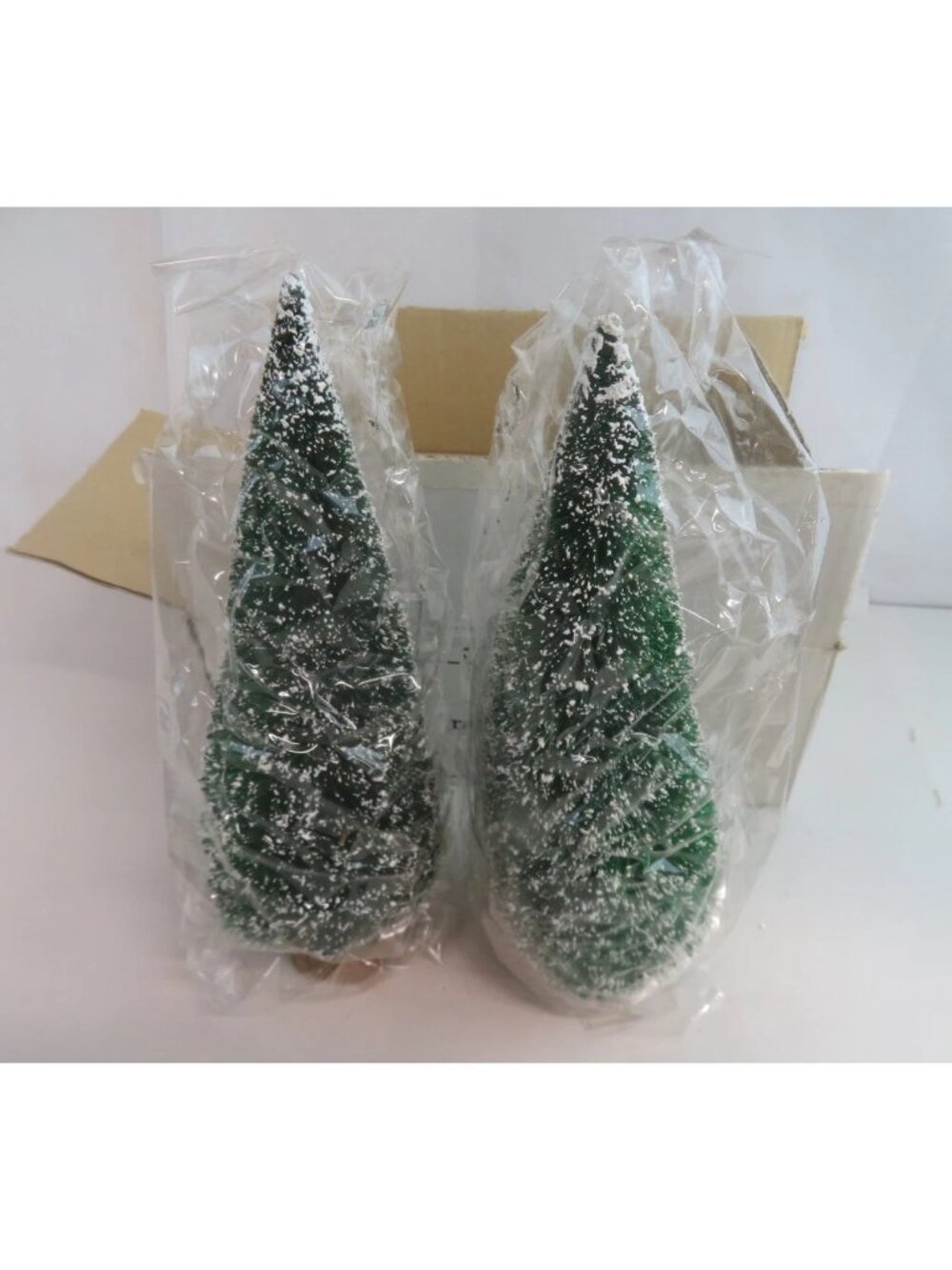 Department 56 FROSTED TOPIARY TREES (Set of 2) Village Accessories 5200-0 EUC